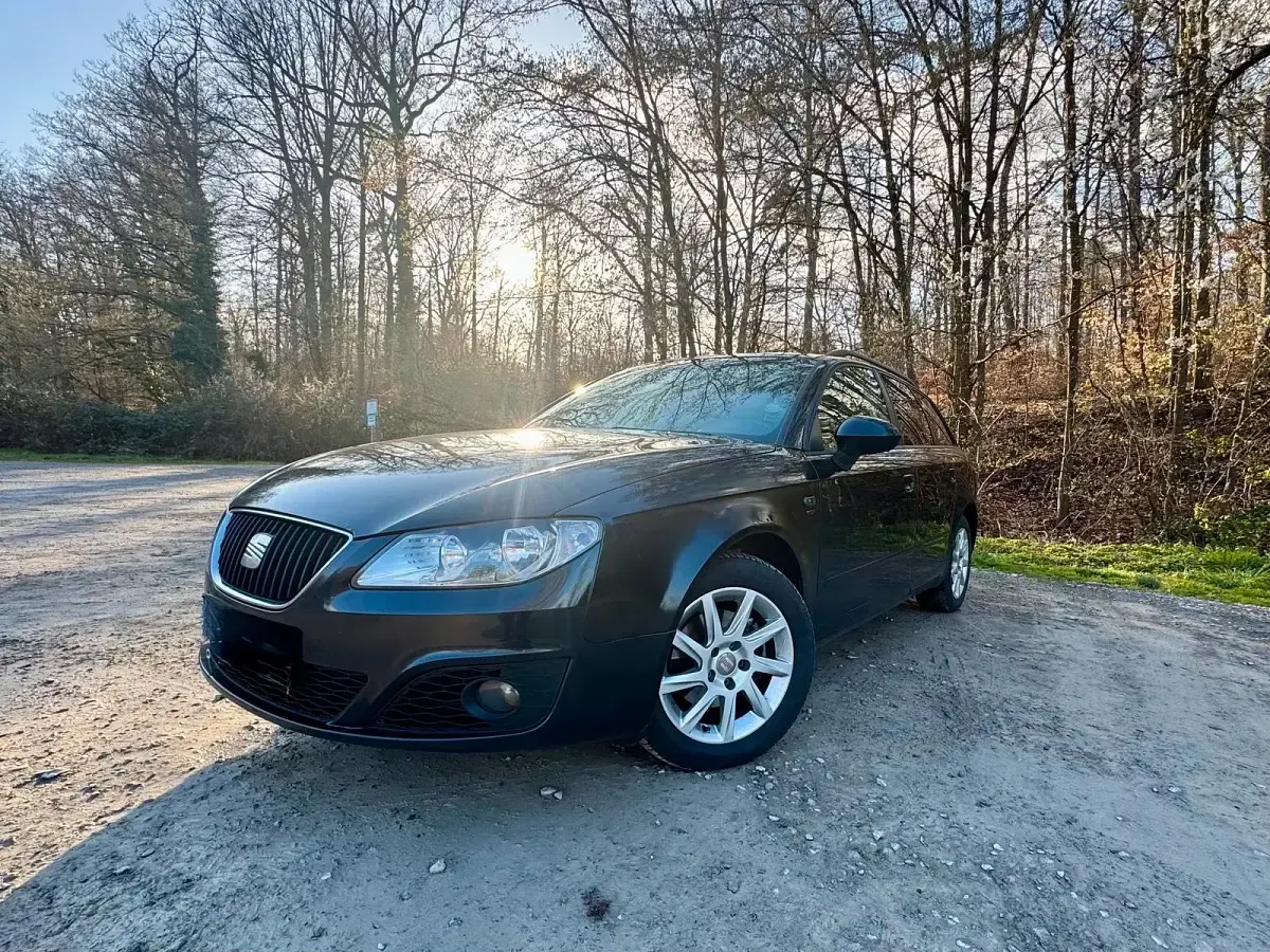 Gebraucht Seat Exeo 143 PS (105 kW) 2011 Schwarz Kombi