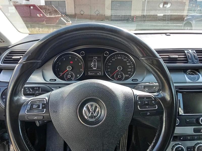 Usata VW CC 160 CV (117 kW) 2012 Grigio Berlina