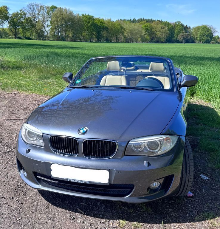 Grau Gebraucht 2013 BMW 120 Cabriolet Lifestyle Cabrio | 8.500 € (Fairer Preis) - Bild 1/4
