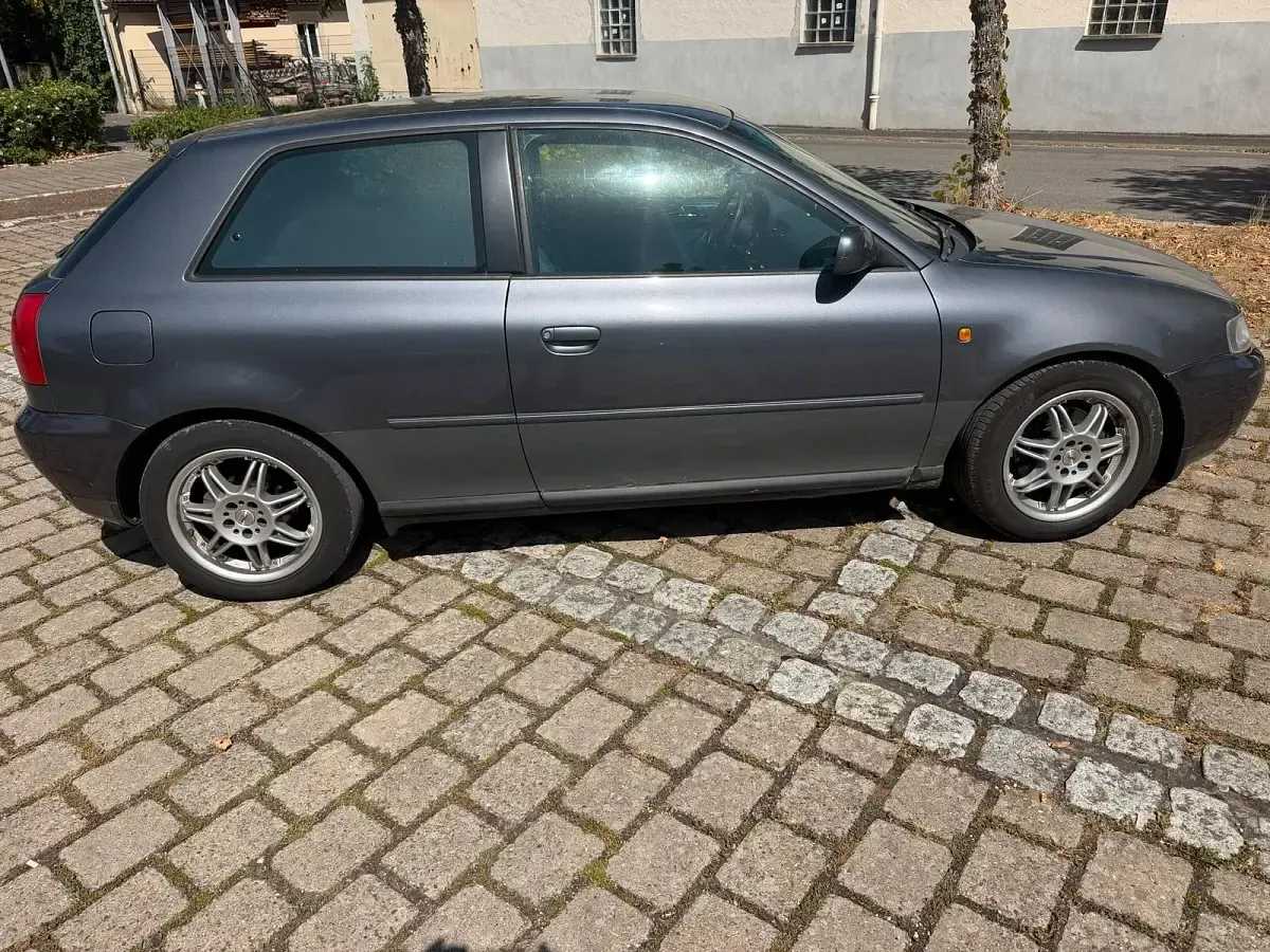 Gebraucht Audi A3 90 PS (66 kW) 1999 Grau Kleinwagen