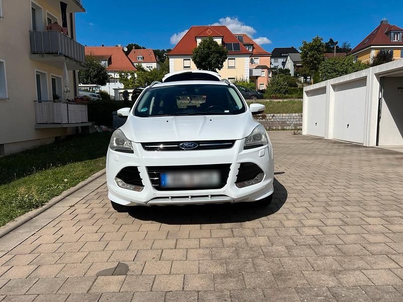 Weiß Gebraucht 2014 Ford Kuga SUV | 11.500 € - Bild 1/4