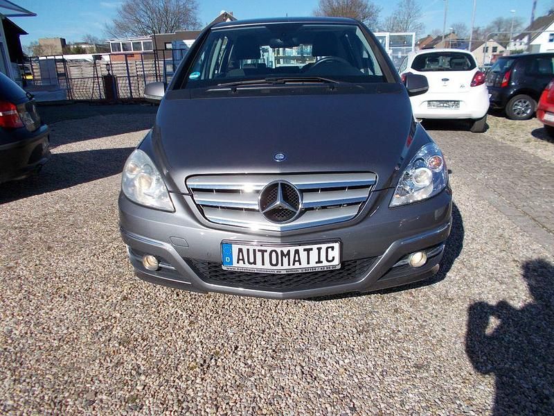 Gebraucht Mercedes B160 95 PS (69 kW) 2009 Grau Van / Kleinbus