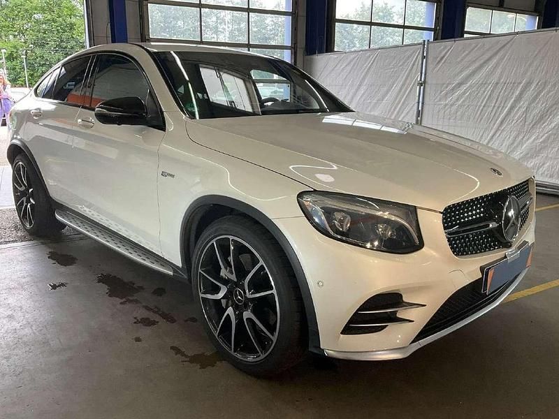 Diamantweiss metalliclack Gebraucht 2019 Mercedes GLC43 AMG AMG SUV | 46.790 € (Fairer Preis) - Bild 1/4
