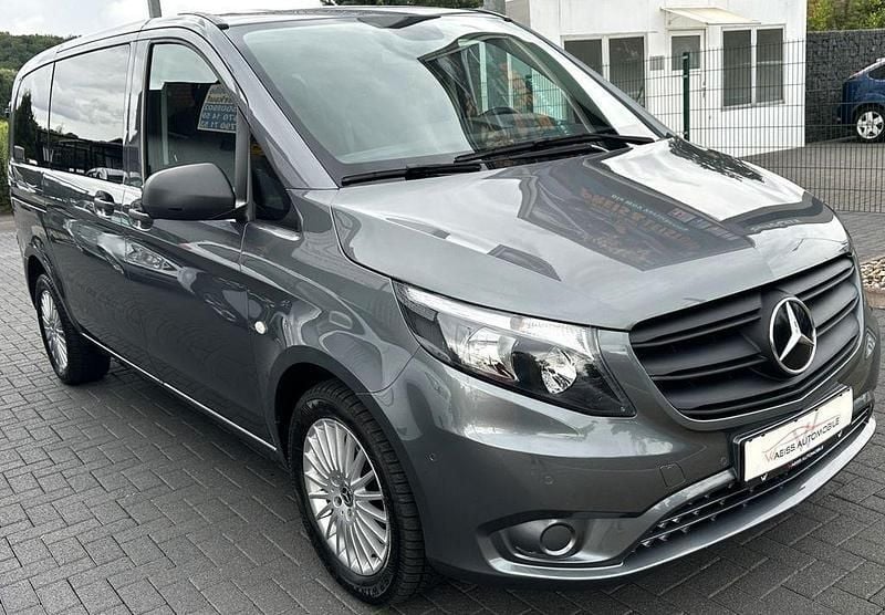 Selenitgrau Gebraucht 2021 Mercedes Vito Van / Kleinbus | 28.999 € (Superpreis) - Bild 1/4