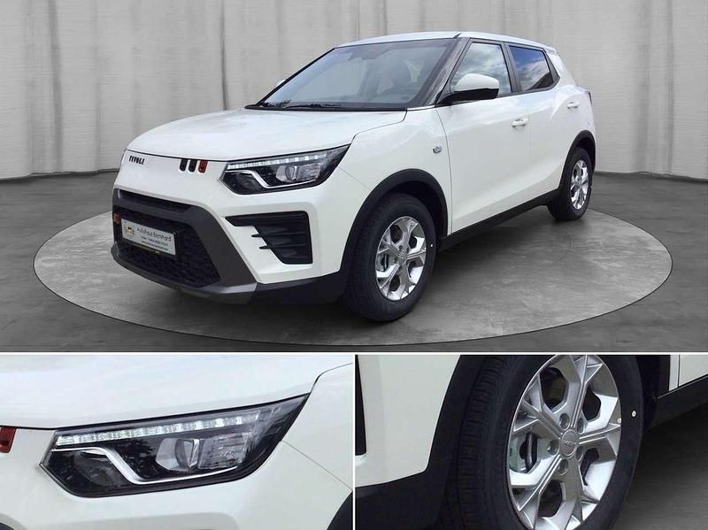 Grand white Neu 2025 Ssangyong (KGM) Tivoli SUV | 20.285 € - Bild 1/4