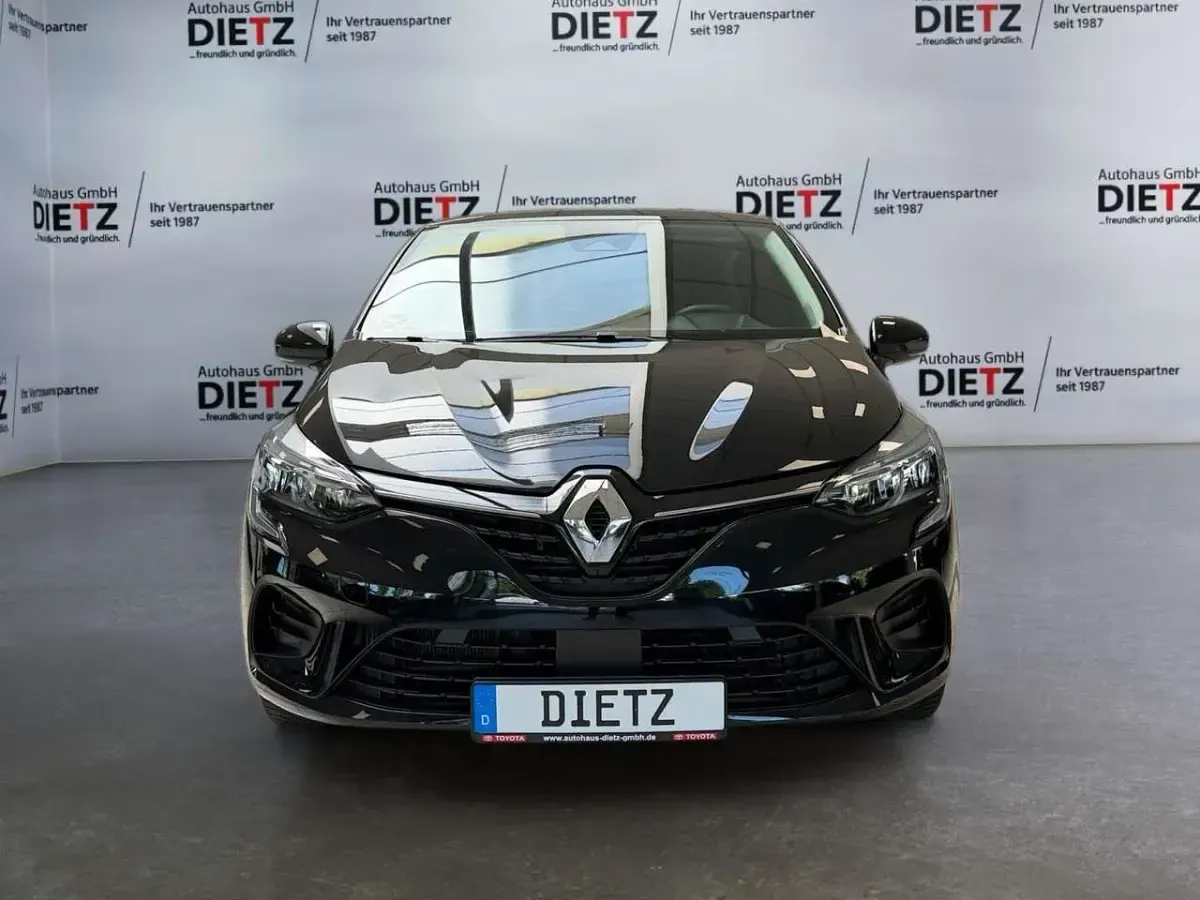 Gebraucht Renault Clio V Equilibre 143 PS (105 kW) 2023 Schwarz Limousine
