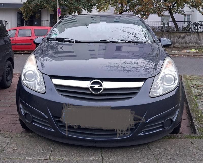 Blau Gebraucht 2008 Opel Corsa Limousine | 3.600 € (Etwas zu teuer) - Bild 1/4