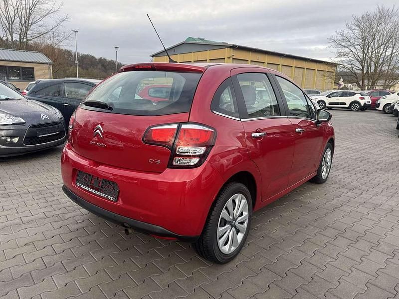 Gebraucht Citroën C3 SELECTION 68 PS (50 kW) 2015 Lackierung rot rubi/metallic Kleinwagen