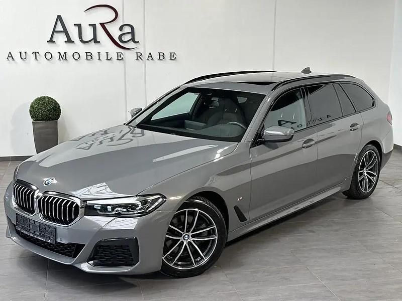 Berninagrau Gebraucht 2022 BMW 520 M Sport Kombi | 36.449 € (Teuer) - Bild 1/4