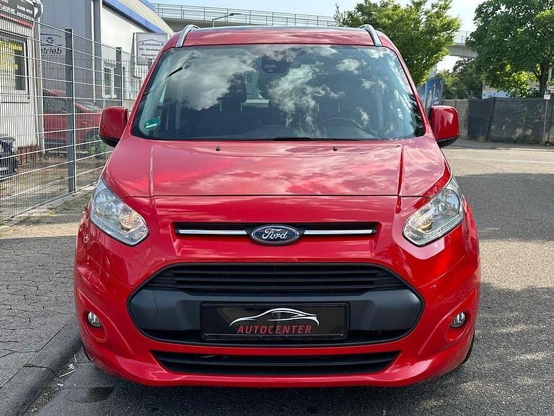 Gebraucht Ford Tourneo Connect Titanium 120 PS (88 kW) 2017 Rot Van / Kleinbus
