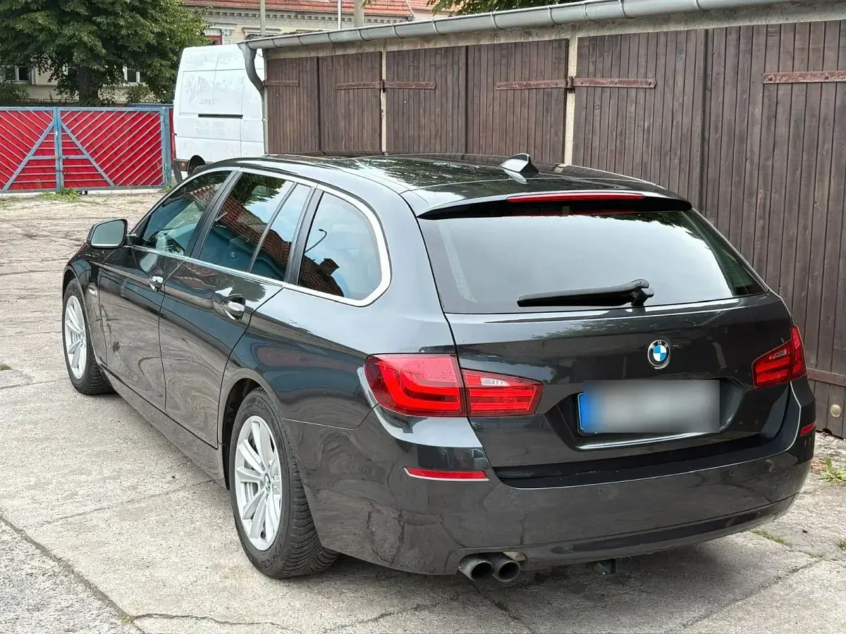 Gebraucht BMW 528 245 PS (180 kW) 2013 Grau Kombi