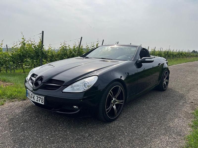 Gebraucht Mercedes SLK200 163 PS (119 kW) 2006 Schwarz Cabrio