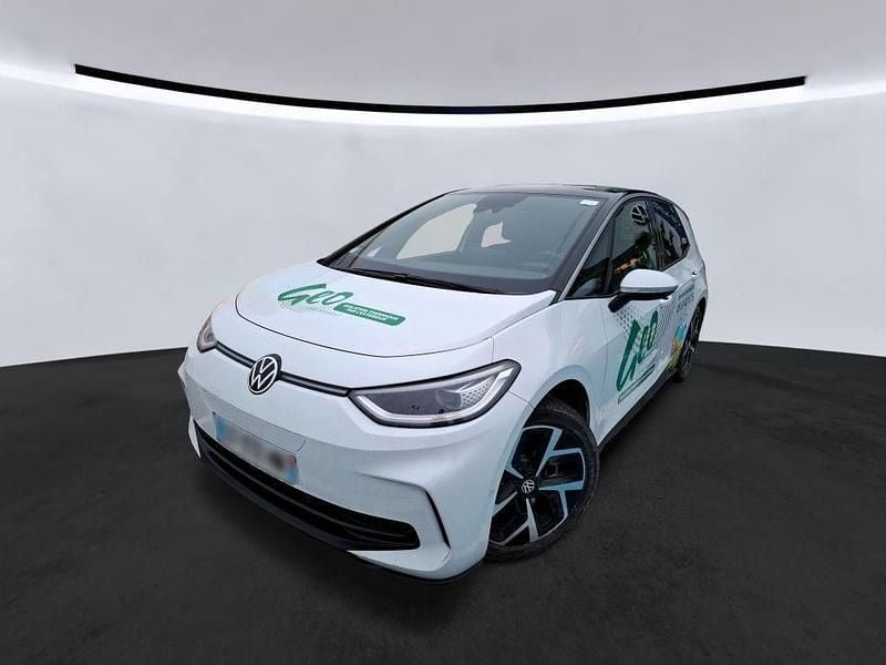 Gebraucht VW ID.3 Pro 150 kW (204 PS) 2023 Gletscherweiß metallic Kleinwagen