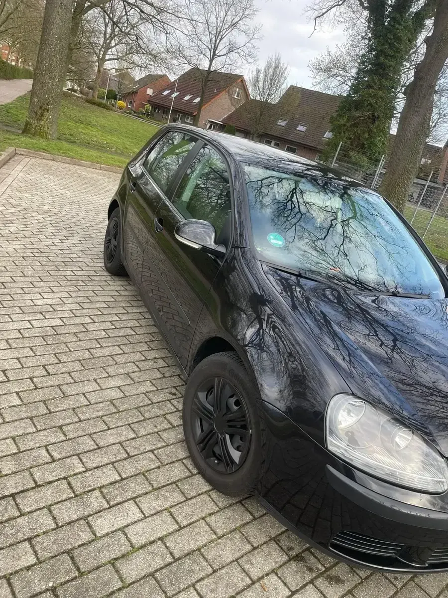 Gebraucht VW Golf V 75 PS (55 kW) 2003 Schwarz Kleinwagen