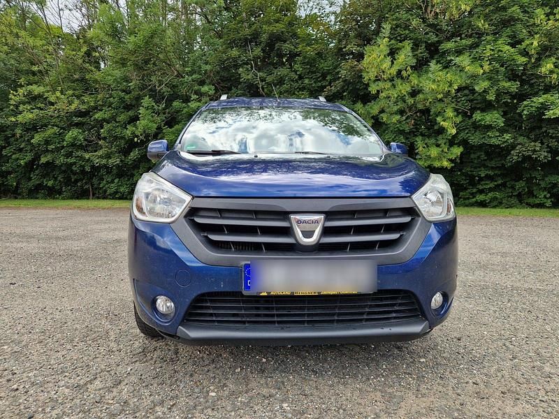 Blau Gebraucht 2017 Dacia Dokker Lauréate Van | 8.900 € - Bild 1/4
