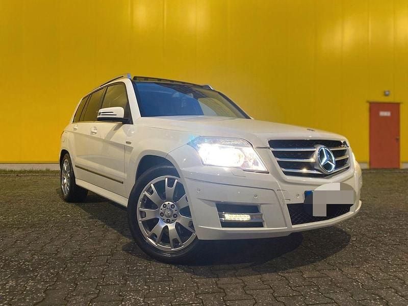 Weiß Gebraucht 2011 Mercedes GLK220 SUV | 8.200 € (Superpreis) - Bild 1/4