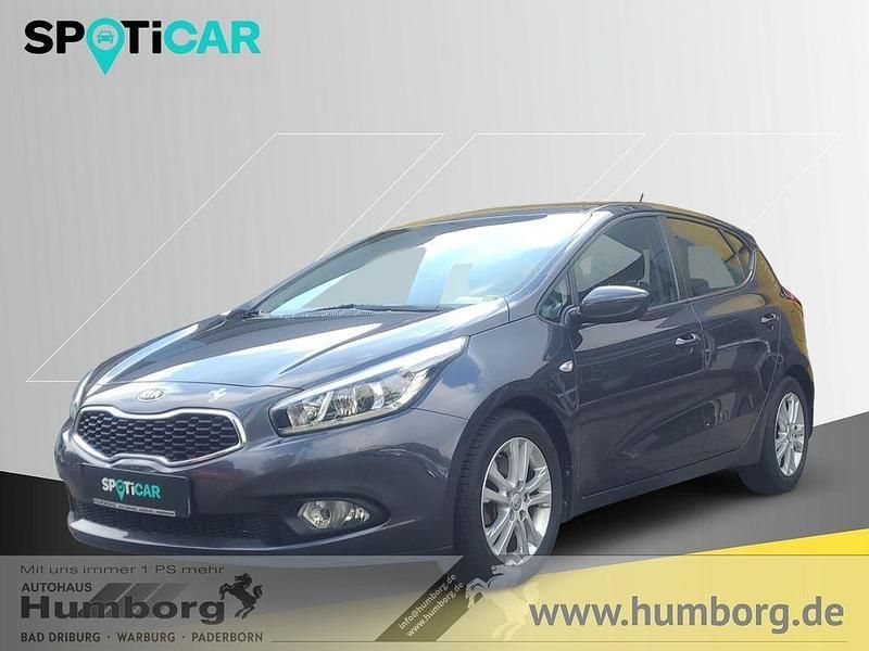 E5b) dark gun metal (grau Gebraucht 2014 Kia Ceed Attract Limousine | 9.670 € (Etwas zu teuer) - Bild 1/4
