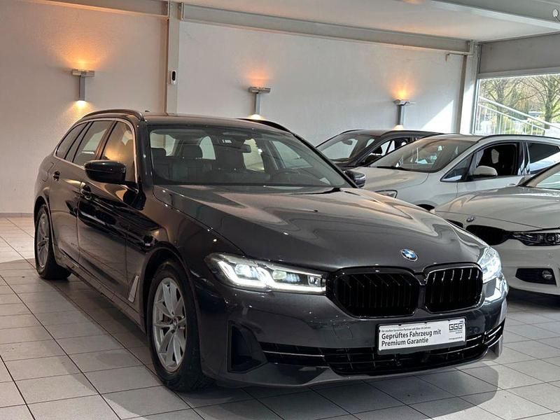 Gebraucht BMW 530 Performance 286 PS (210 kW) 2021 Grau Limousine