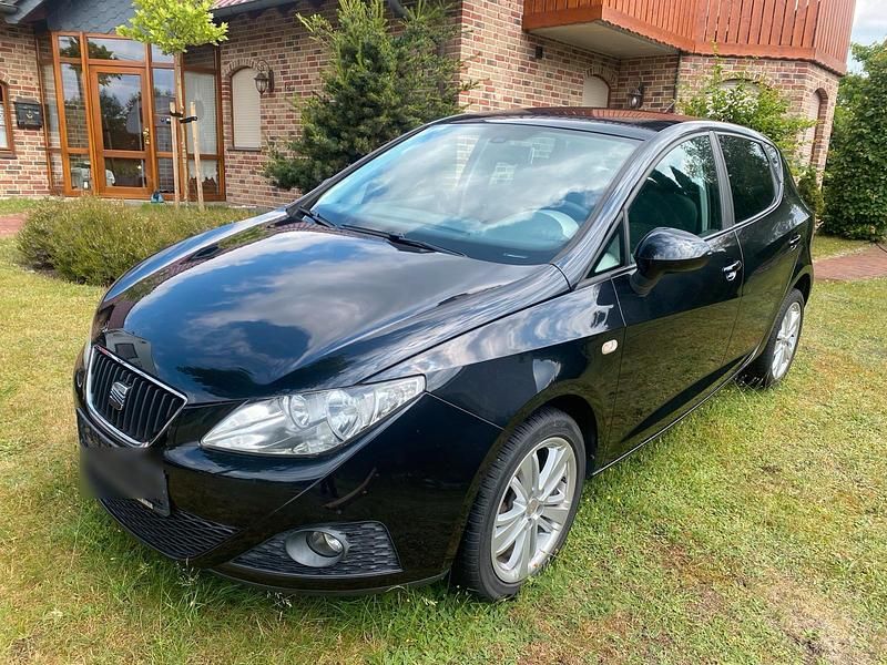 Schwarz Gebraucht 2010 Seat Ibiza Style Limousine | 4.999 € (Fairer Preis) - Bild 1/4