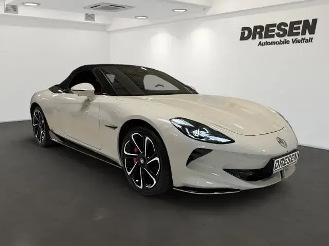 Usata MG Cyberster 375 kW (510 CV) 2026 Bianco Cabrio