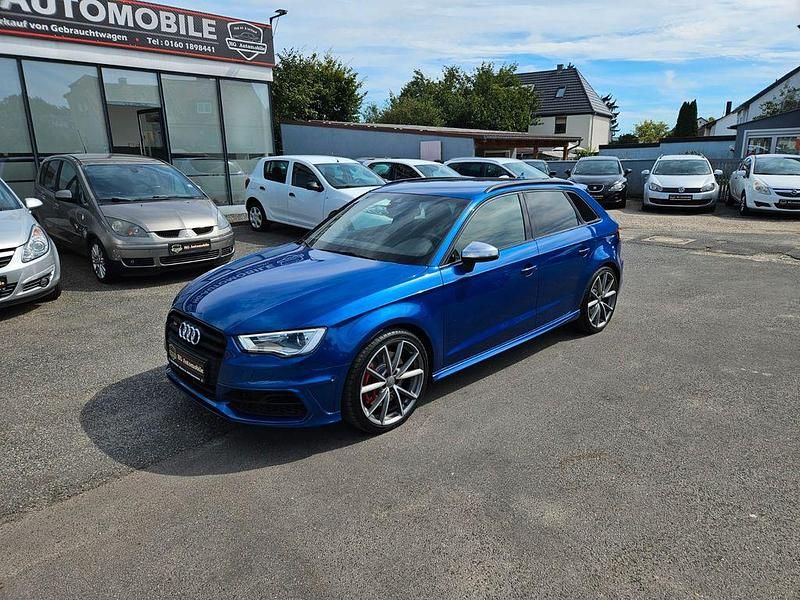 Blau Gebraucht 2016 Audi S3 Sport Limousine | 23.990 € (Fairer Preis) - Bild 1/4