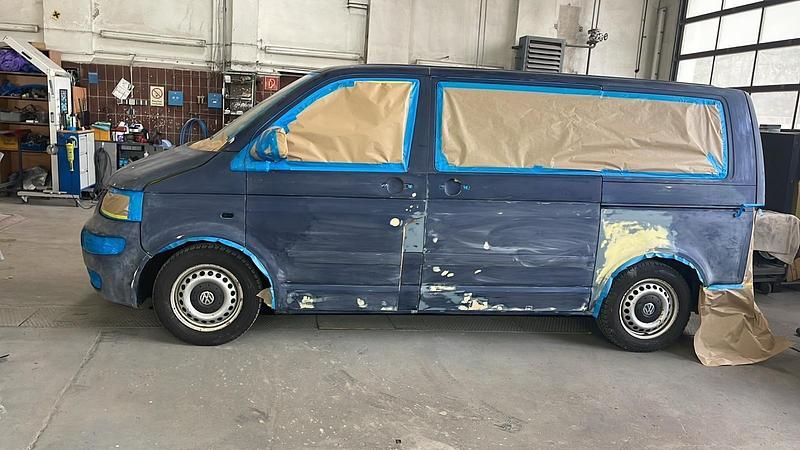 Second-hand VW T5 131 CP (96 kW) 2008 Andere farben Van