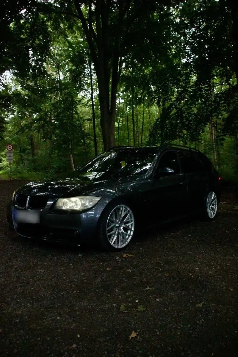 Gebraucht BMW 330 230 PS (169 kW) 2006 Grau Kombi