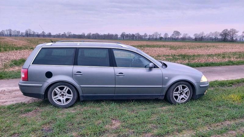 Gebraucht VW Passat 150 PS (110 kW) 2003 Grau Kombi