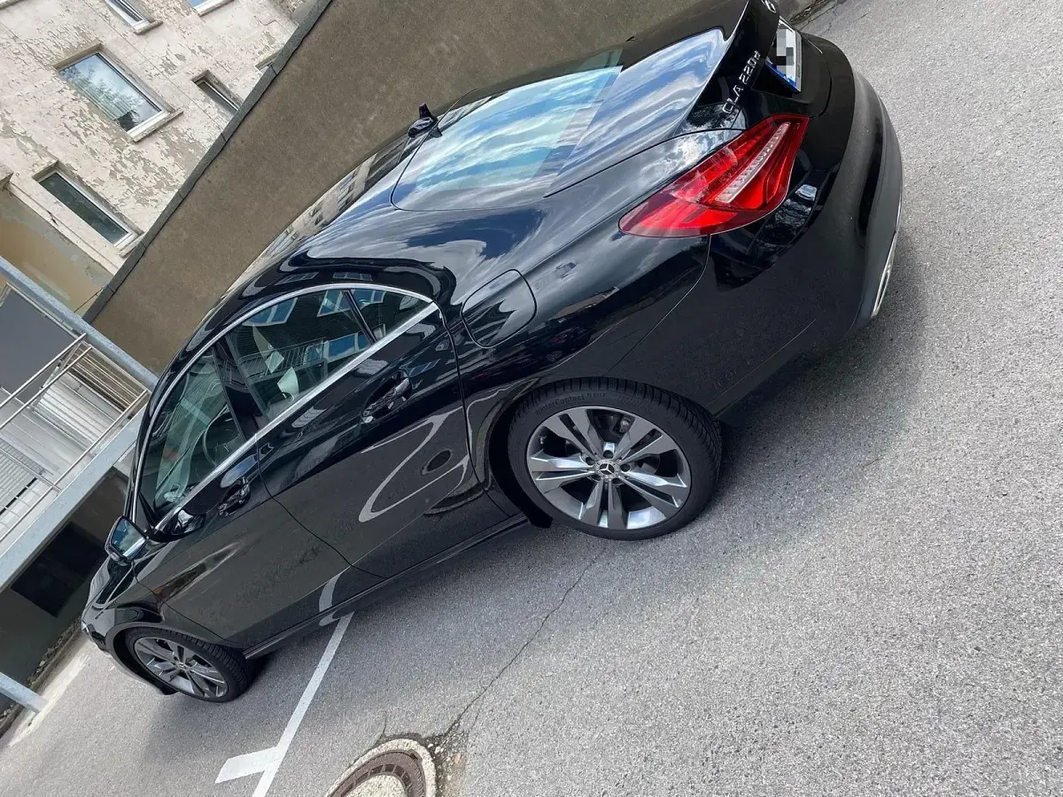 Gebraucht Mercedes CLA220 177 PS (130 kW) 2018 Schwarz Coupé