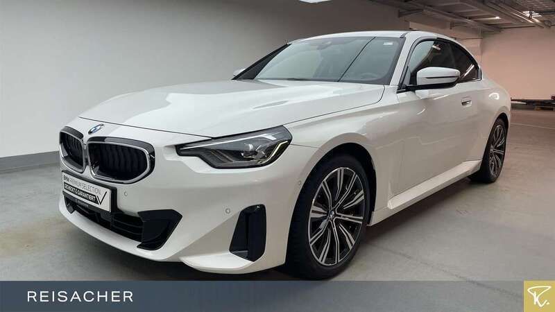 Alpinweiss Gebraucht 2024 BMW 218 Shadowline Coupé | 35.949 € (Fairer Preis) - Bild 1/4