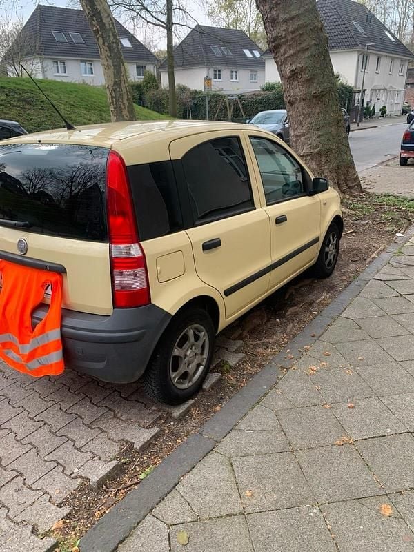 Gebraucht Fiat Panda 54 PS (39 kW) 2009 Gelb Kleinwagen