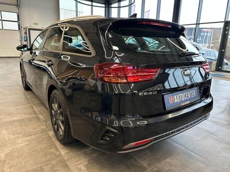 Gebraucht Kia Ceed Edition 7 116 PS (85 kW) 2019 Black pearl (metallic) Kleinwagen