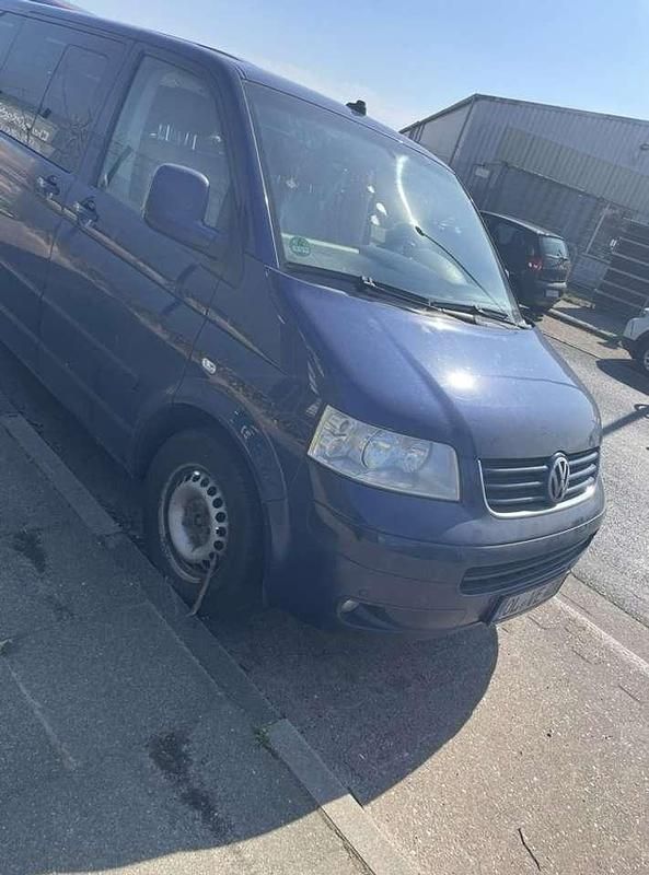 Gebraucht VW Multivan Comfortline 174 PS (127 kW) 2005 Blau Van