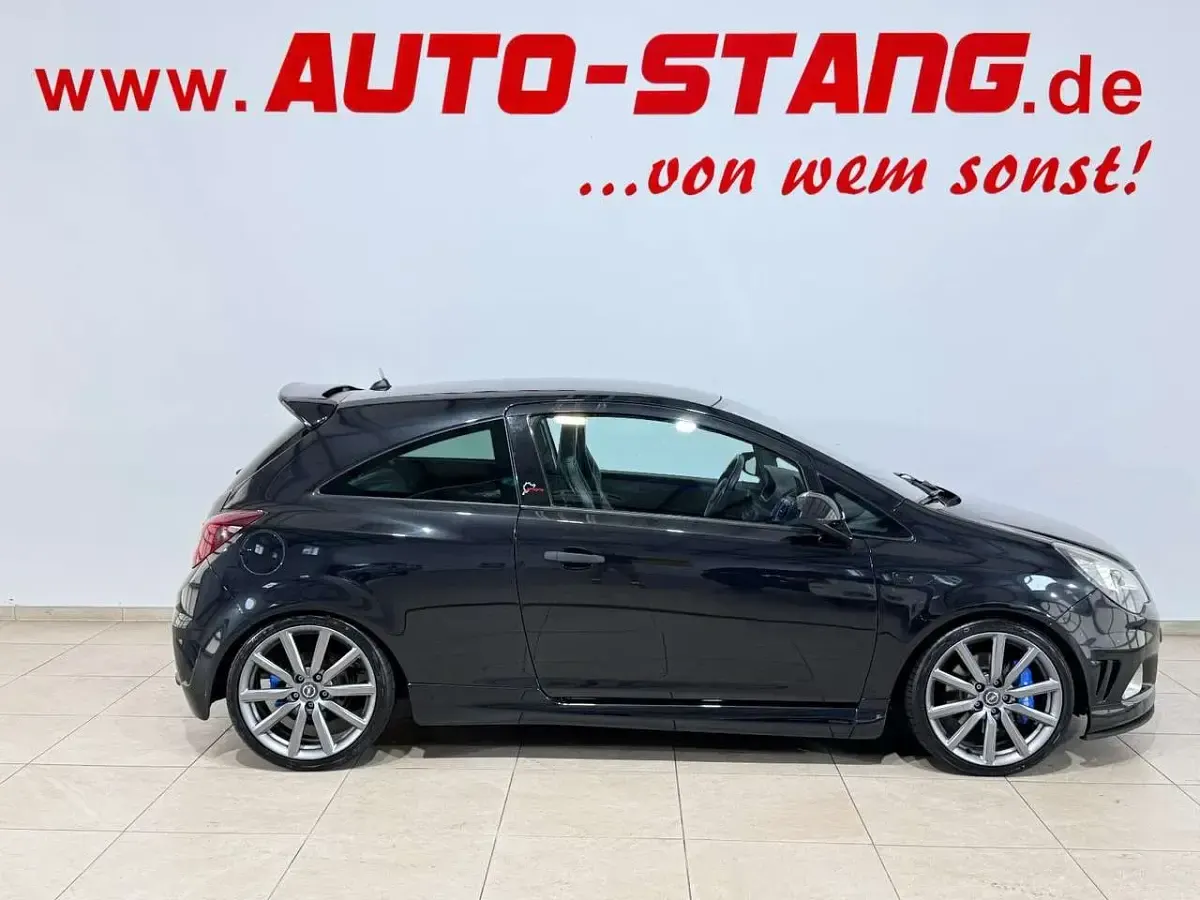 Gebraucht Opel Corsa Edition 211 PS (155 kW) 2012 Schwarz Kleinwagen