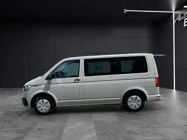 Gebraucht VW Multivan Family 150 PS (110 kW) 2021 Ascotgrau Van / Kleinbus