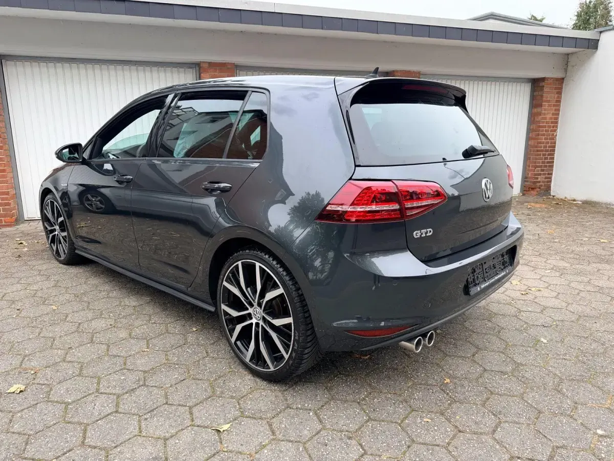 Gebraucht VW Golf VII GTD 184 PS (135 kW) 2015 Grau Limousine