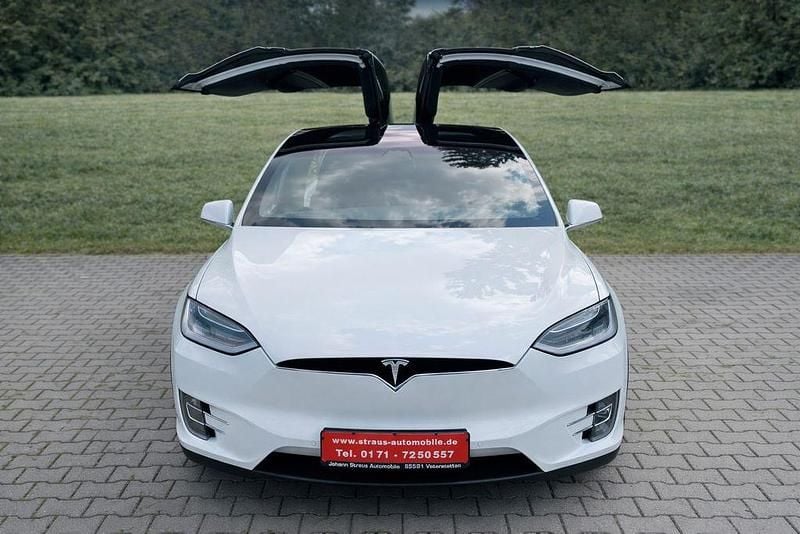 Second-hand Tesla Model X Performance 386 kW (525 CP) 2018 Alb SUV