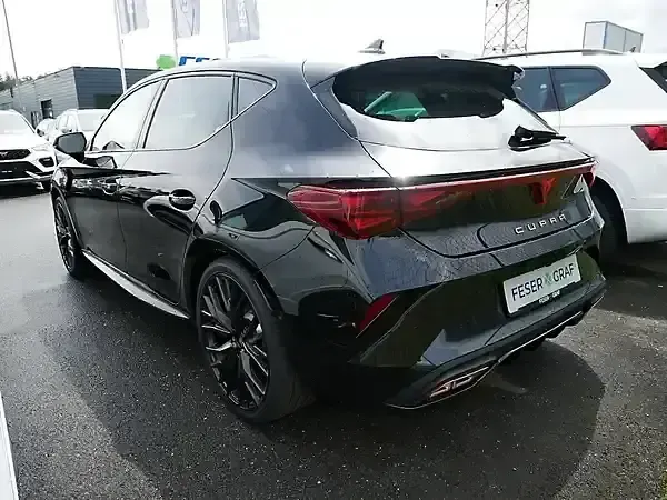 Neu Cupra Leon 272 PS (200 kW) 2026 Midnight schwarz Limousine