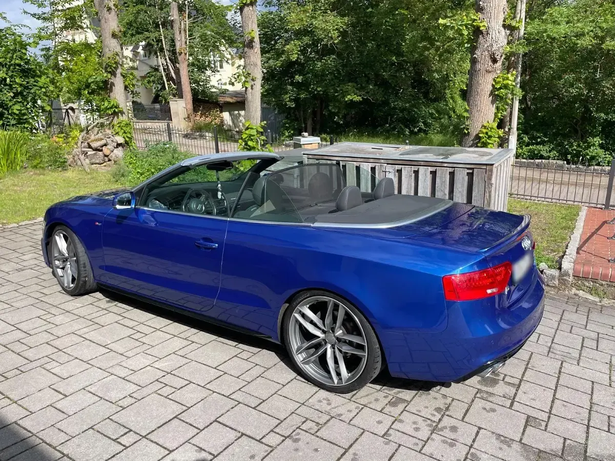 Gebraucht Audi Cabriolet Ambiente 218 PS (160 kW) 2016 Blau Cabrio