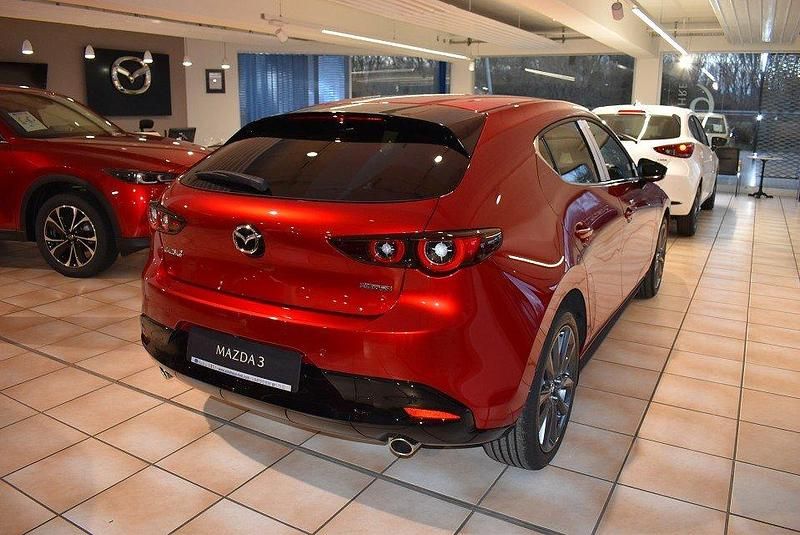 Gebraucht Mazda 3 Center-Line 140 PS (102 kW) 2024 Soul red crystal m Limousine
