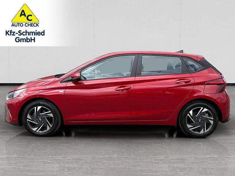 Gebraucht Hyundai i20 Trend 101 PS (74 kW) 2024 Rot Kleinwagen