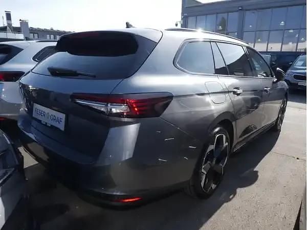 Neu Skoda Superb 150 PS (110 kW) 2026 Graphitegrau Kombi