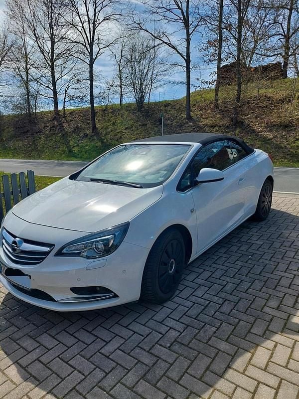 Gebraucht Opel Cascada 170 PS (125 kW) 2017 Weiß Cabrio