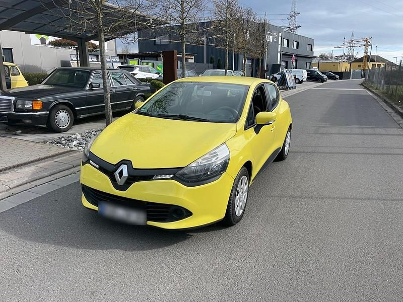 Second-hand Renault Clio IV 2012 Galben Berlinǎ