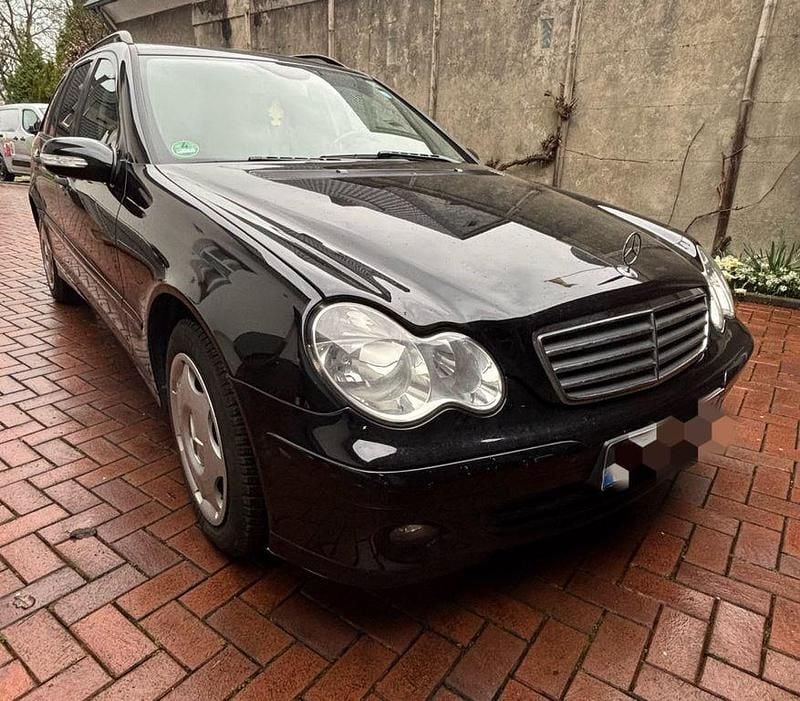 Gebraucht Mercedes C220 Elegance 150 PS (110 kW) 2007 Schwarz Kombi