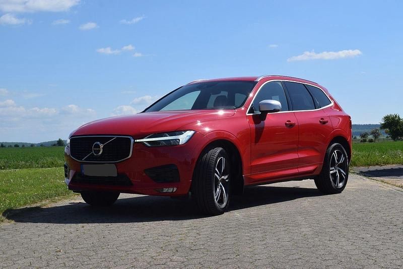 Rot Gebraucht 2019 Volvo XC60 SUV | 35.000 € - Bild 1/4