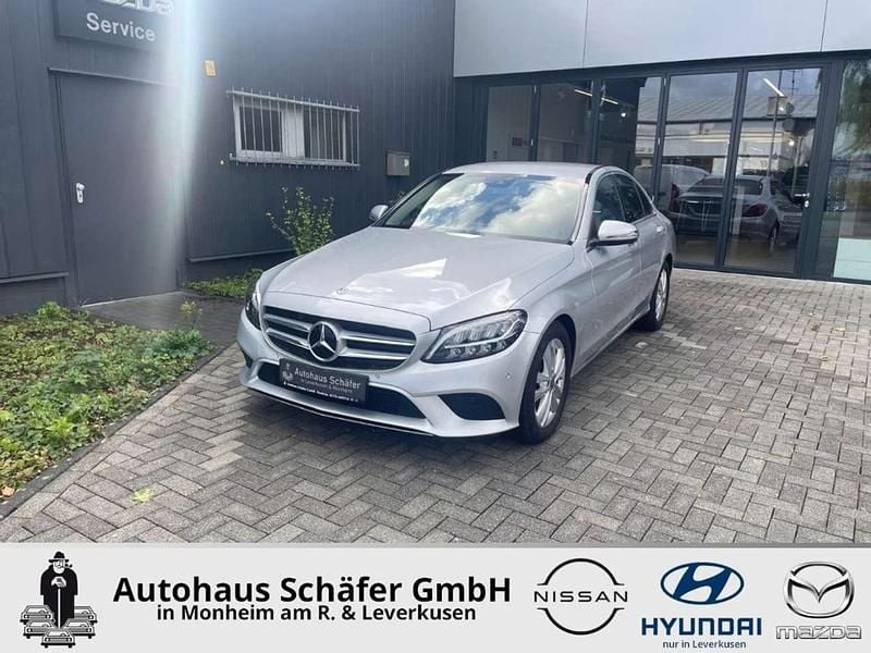 Iridiumsilber metalliclack Gebraucht 2019 Mercedes C180 Avantgarde Limousine | 23.945 € (Superpreis) - Bild 1/4