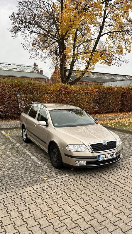 Gold Gebraucht 2005 Skoda Octavia Kombi | 1.400 € (Superpreis) - Bild 1/4