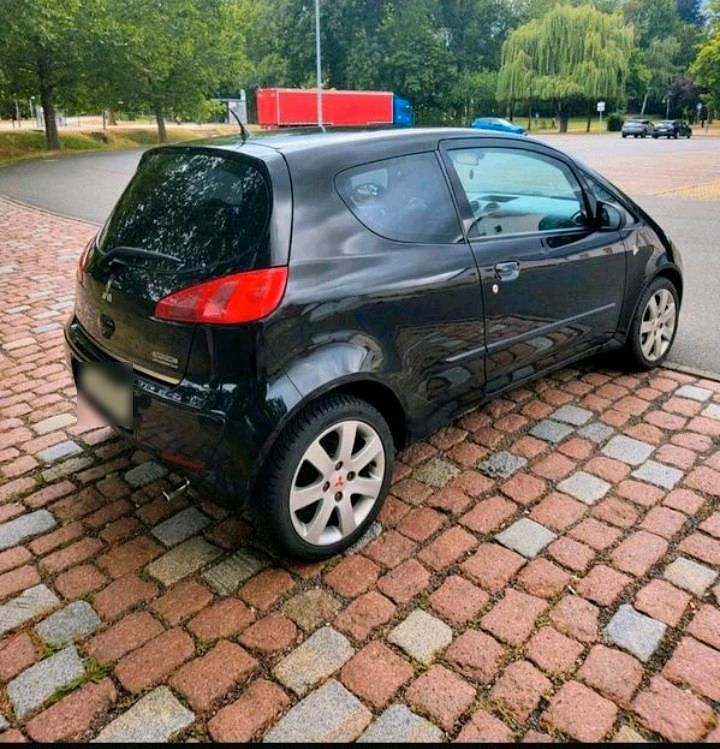 Gebraucht Mitsubishi Colt 75 PS (55 kW) 2007 Schwarz Kleinwagen