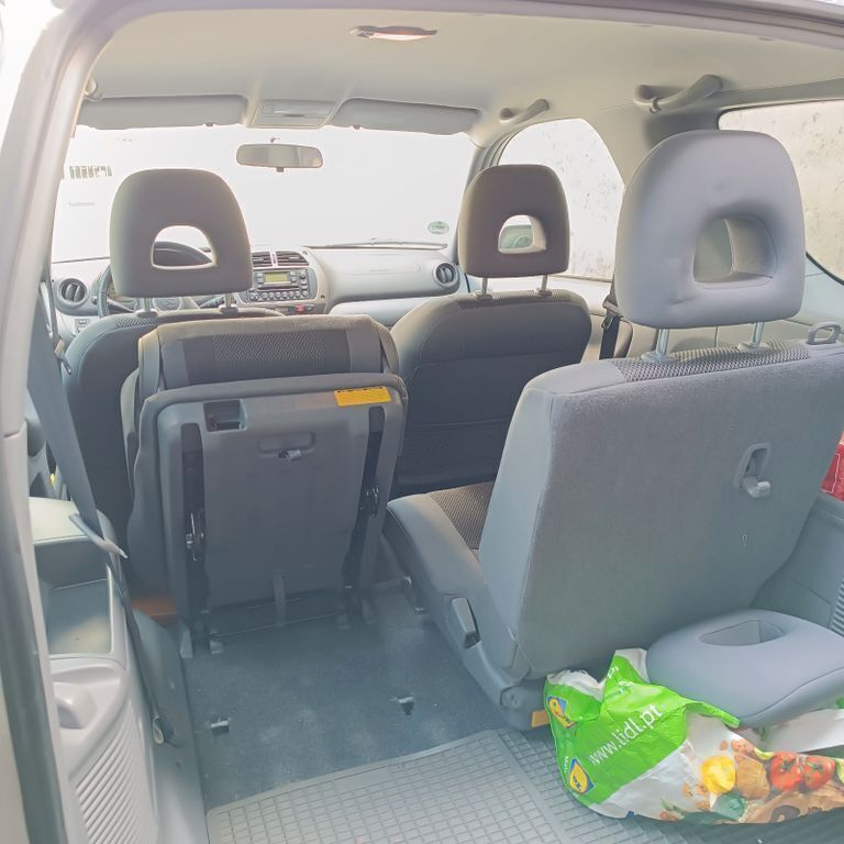 Silber Gebraucht 2003 Toyota RAV4 SUV | 8.550 € (Fairer Preis) - Bild 1/4
